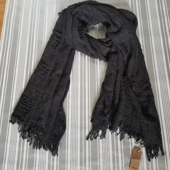 American Eagle  Scarf - Picture 5 of 5